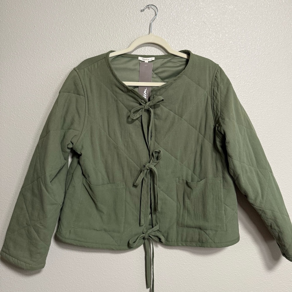 Quilted Women's Jacket with front bow ties